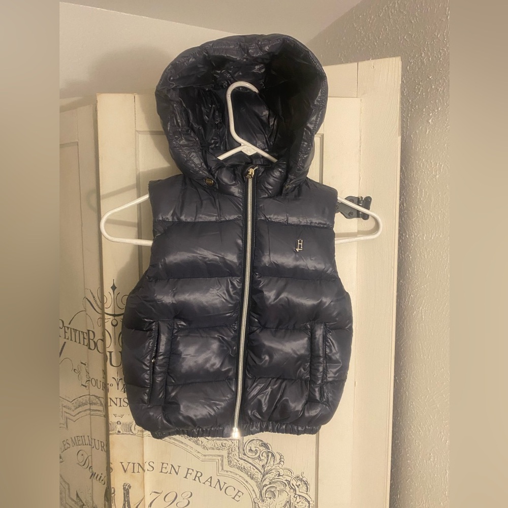 NWOT (with small defect) Authentic Herno Toddler Unisex Down Vest- 2T (pls read)